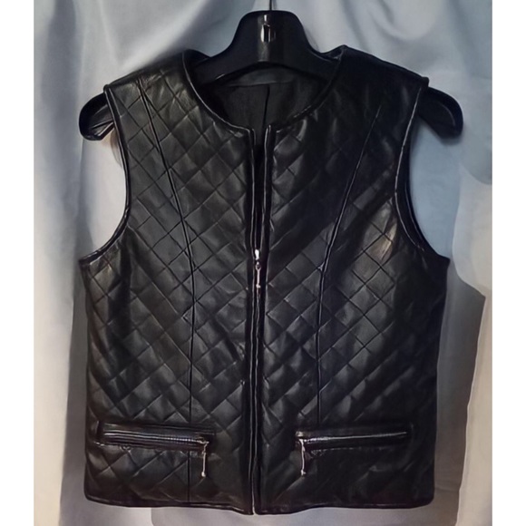 Black Quilted Faux Leather Vest - Picture 2 of 3